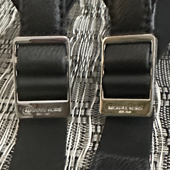 Michael Kors Men's/Women’sBlack Leather Backpack - Picture 8 of 8